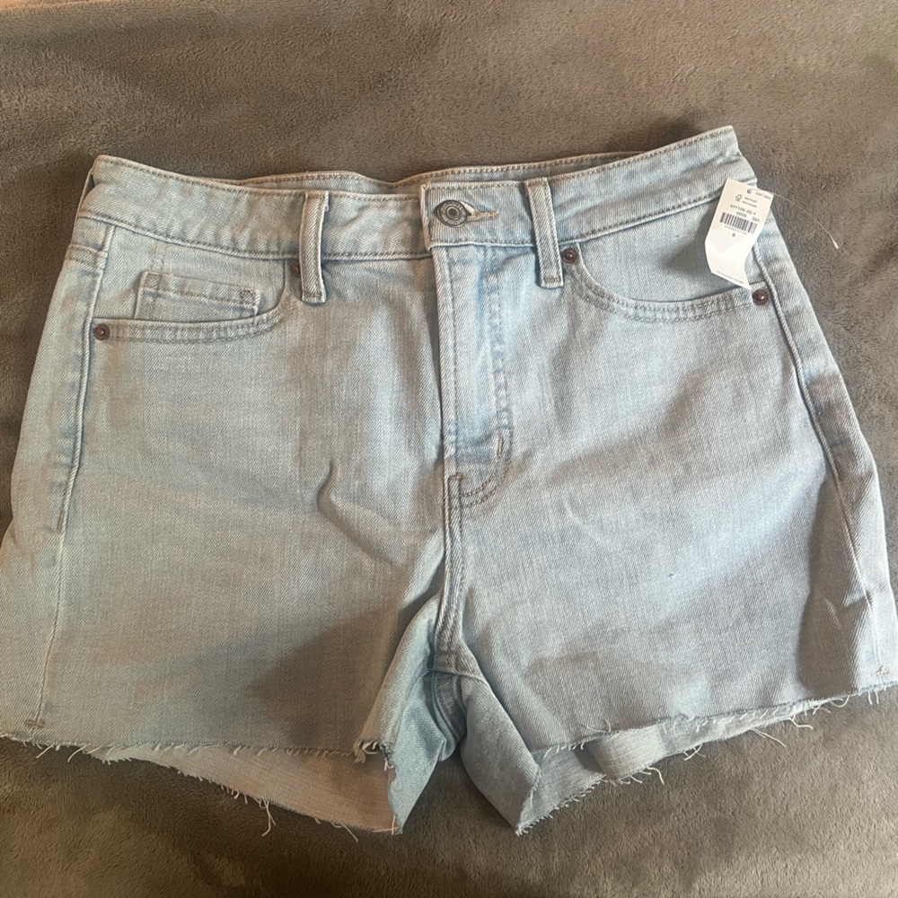 Light wash Denim shorts
